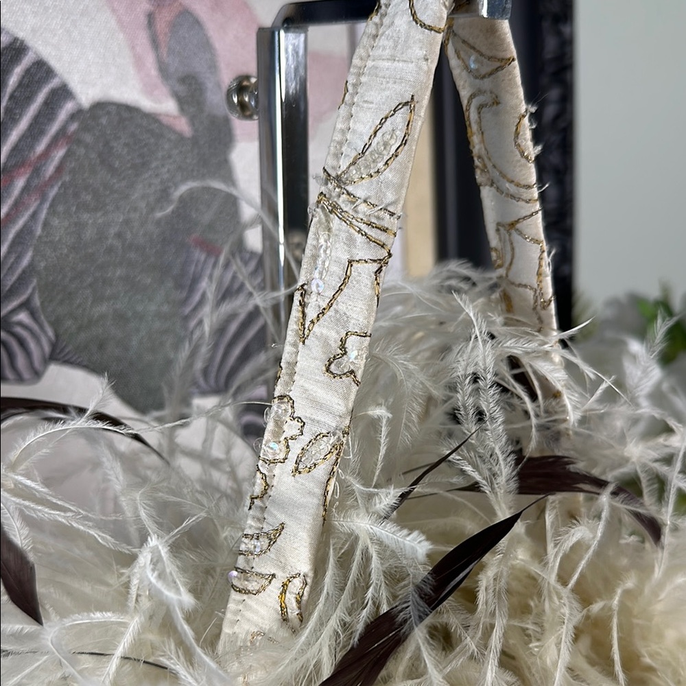 Feathered Handbag with Animal Print - Picture 6 of 12